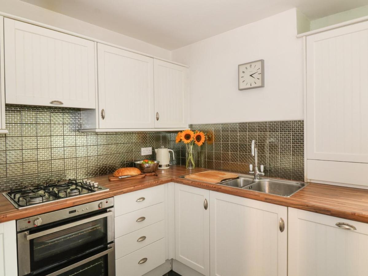 Greystones Cottage Крийф Екстериор снимка